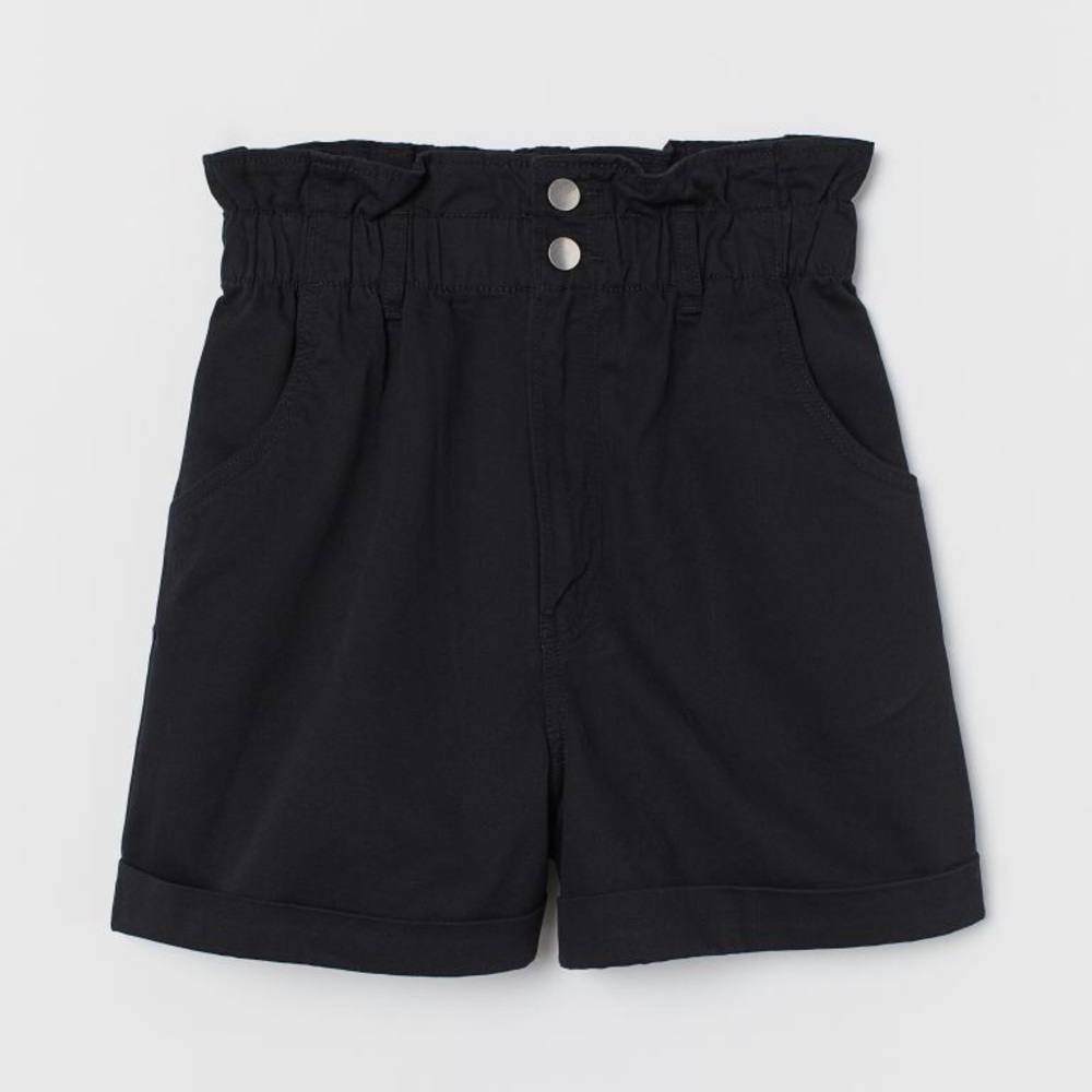 H and m black shorts